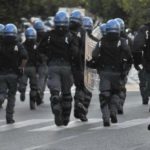 Polizia fuori stadio