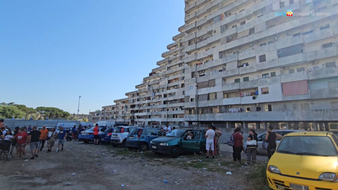 vele celeste scampia